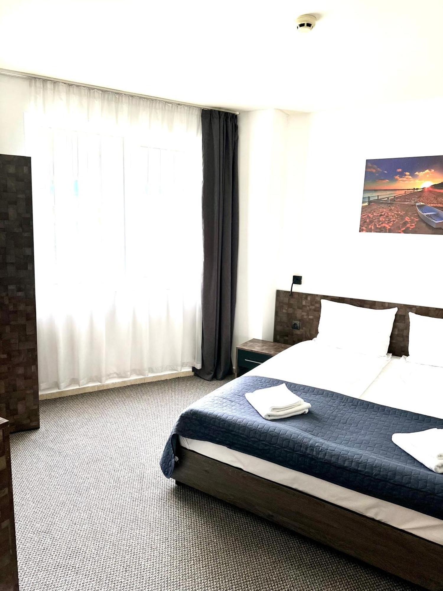Brilliance Hotel Varna Room photo