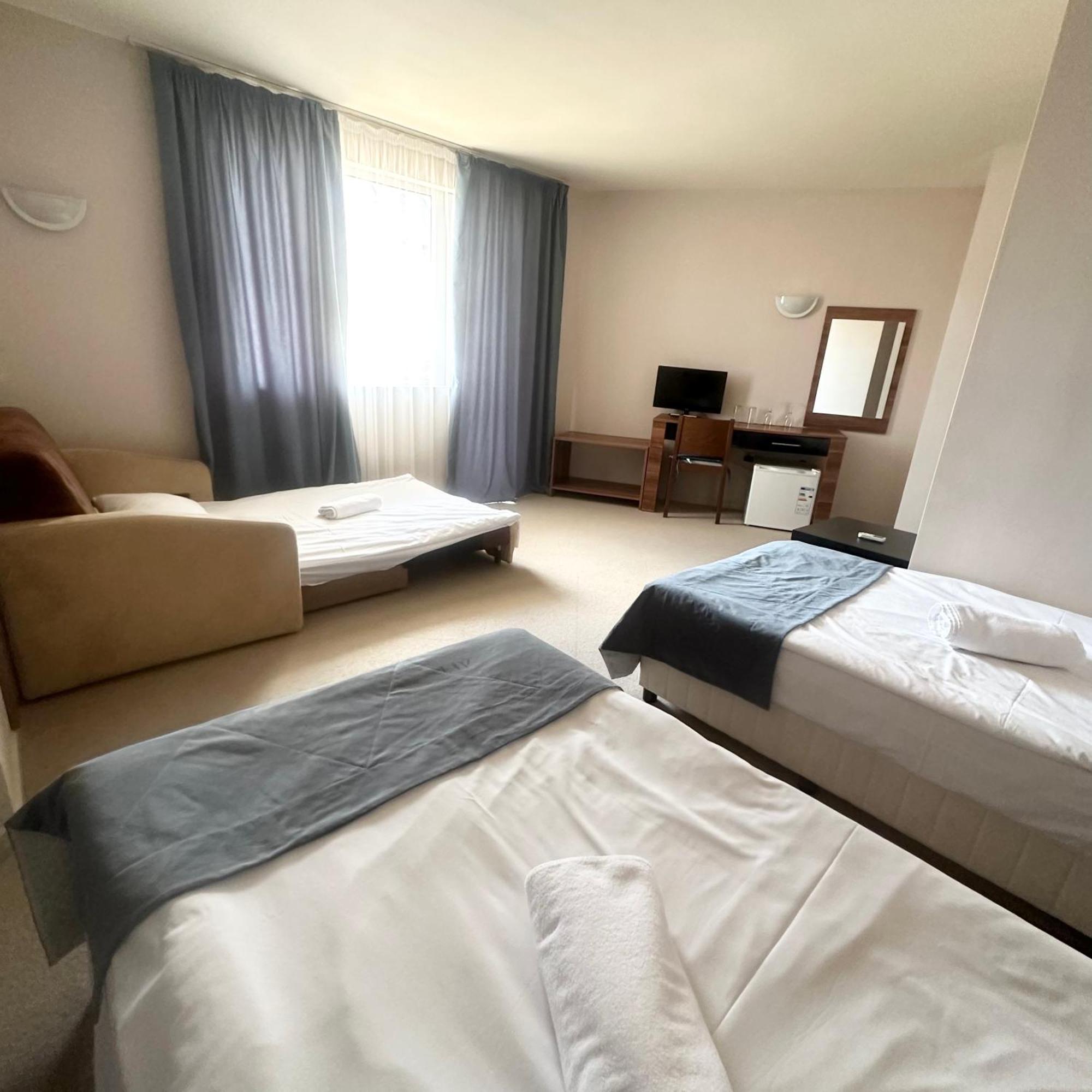 Brilliance Hotel Varna Room photo